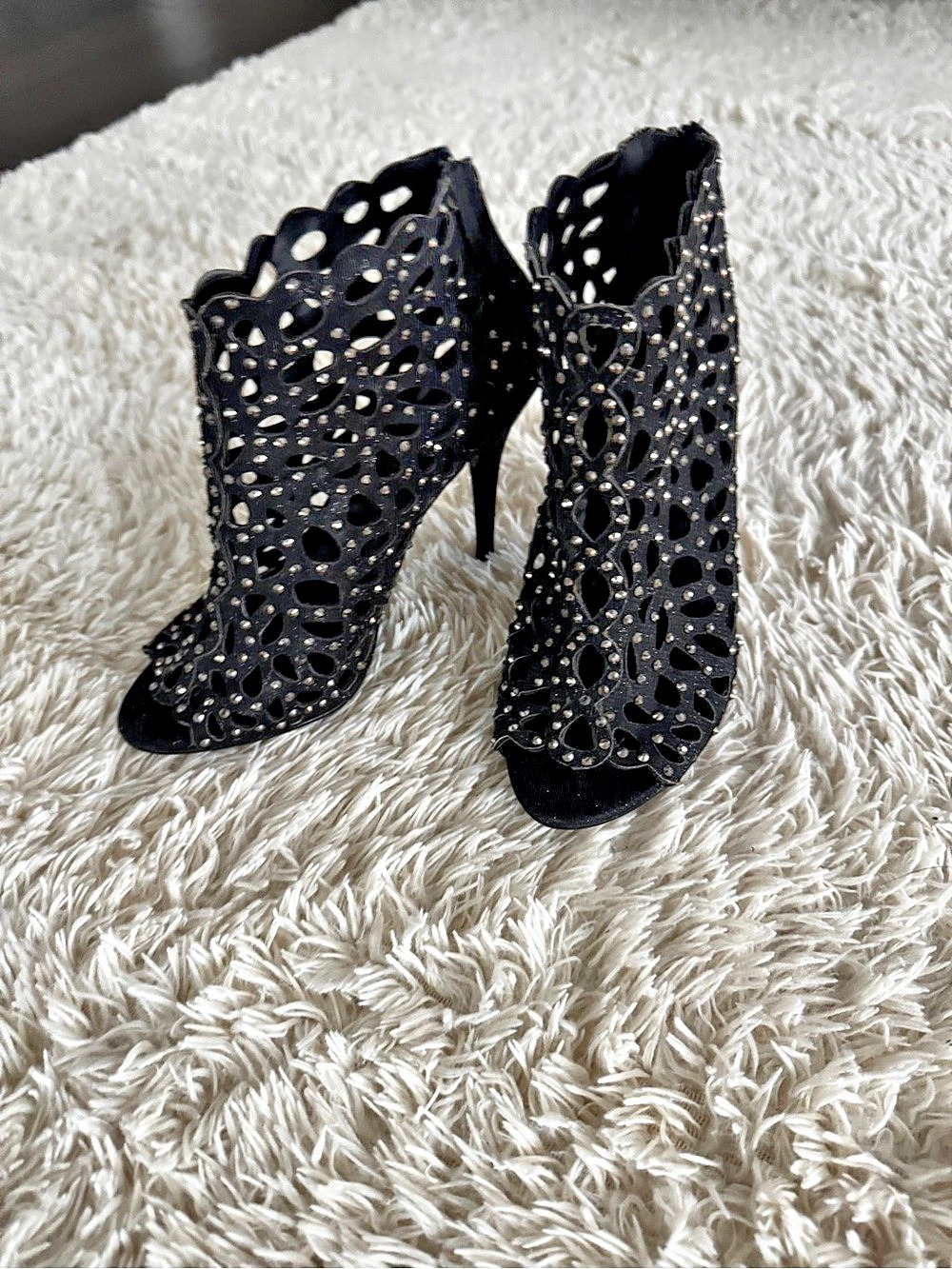 Zigi Soho Black Cutout Heels